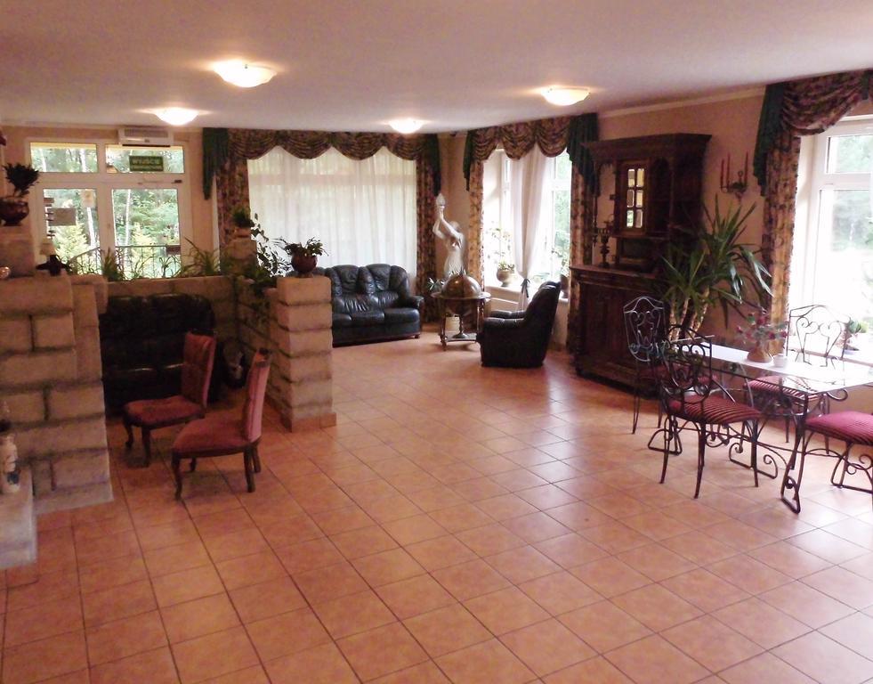 Gosciniec Nad Zalewem Sosina Guest house *